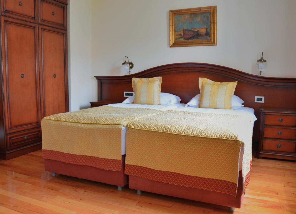 Hotel Savoy Opatija Luaran gambar