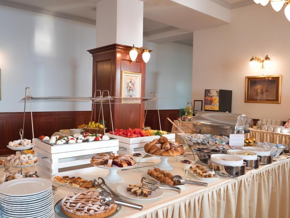 Hotel Savoy Opatija Luaran gambar