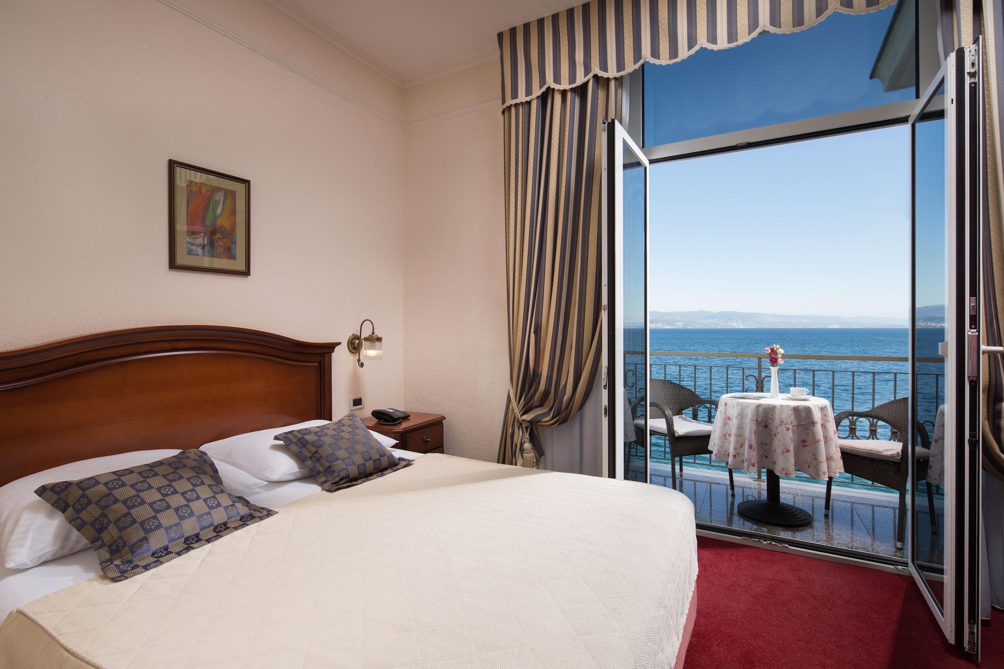 Hotel Savoy Opatija Luaran gambar